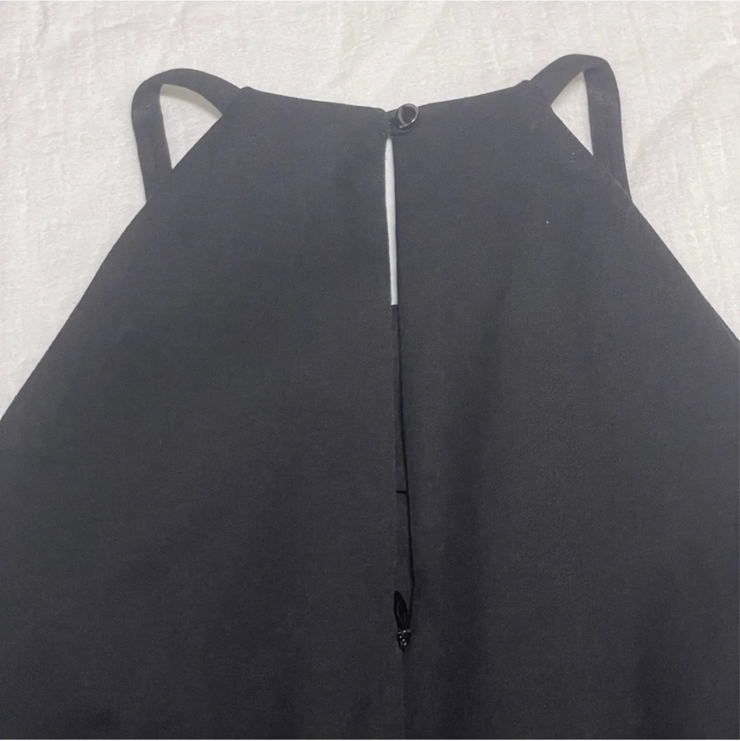 NEW WITH TAG Banana Republic black halter dress size 0 image indicator(6)