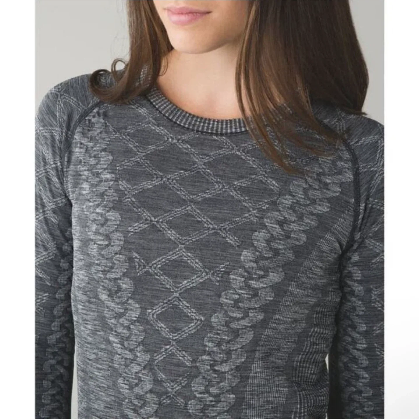 Lululemon Rest Less long sleeves pullover size 2 NEW WITH TAG image indicator(3)