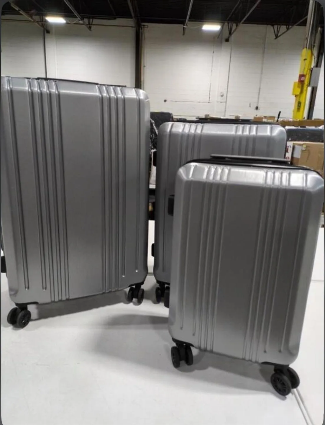 3pc  Silver Hardside Spinner Suitcase - NEW image indicator(5)