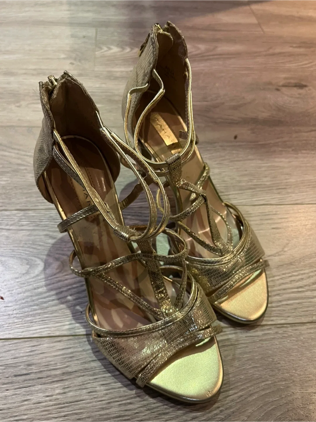 Tahari Gold Heels - Size 7 thumbnail