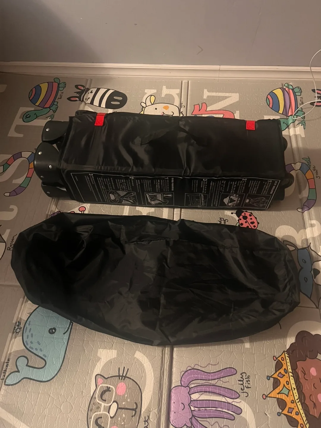 Harmony Play & Go Elite Play Yard - Black image indicator(10)