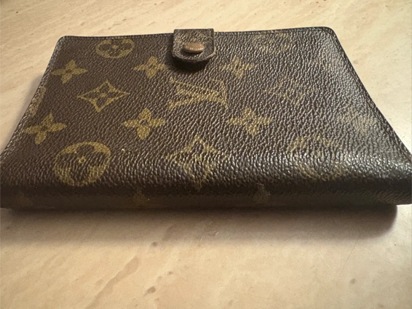 Authentic Louis Vuitton Monogram Agenda book image indicator(4)