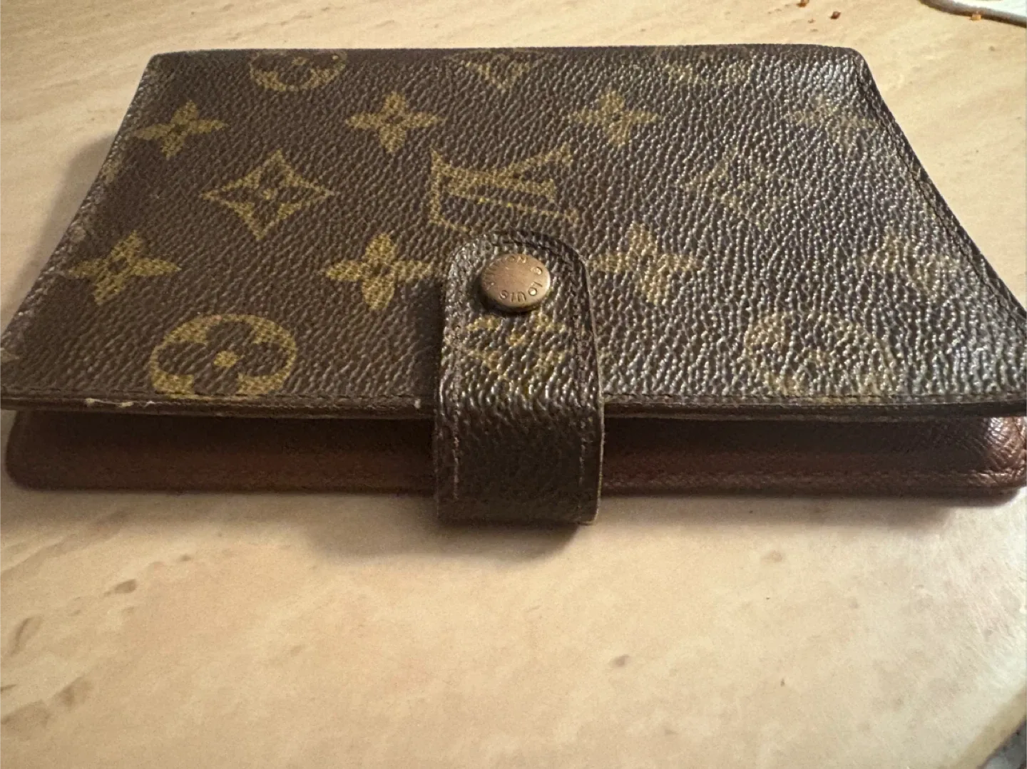 Authentic Louis Vuitton Monogram Agenda book image indicator(5)