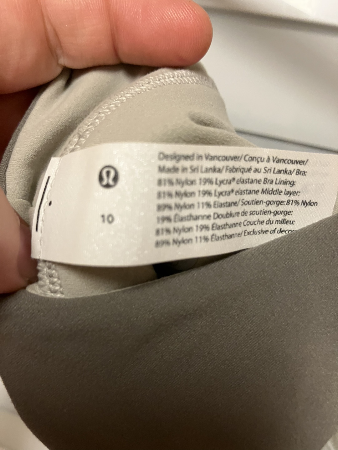 Lululemon Bra Size 10 - photo 3