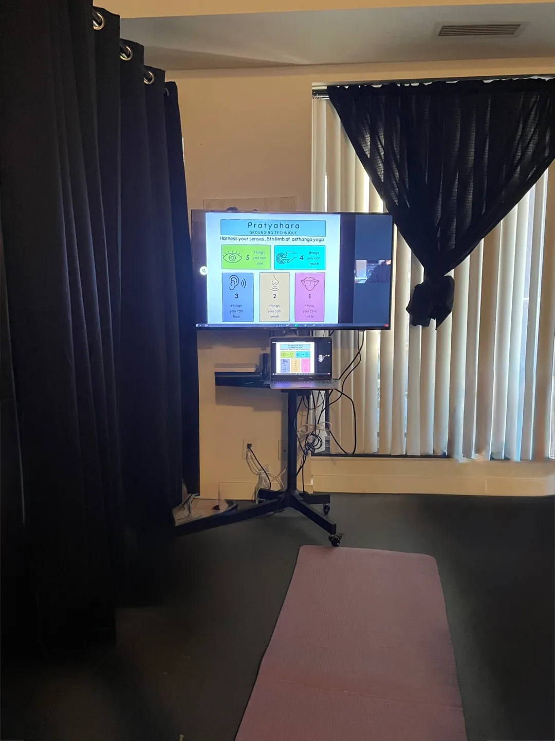 Rolling TV Stand with Mount & Shelf image indicator(2)