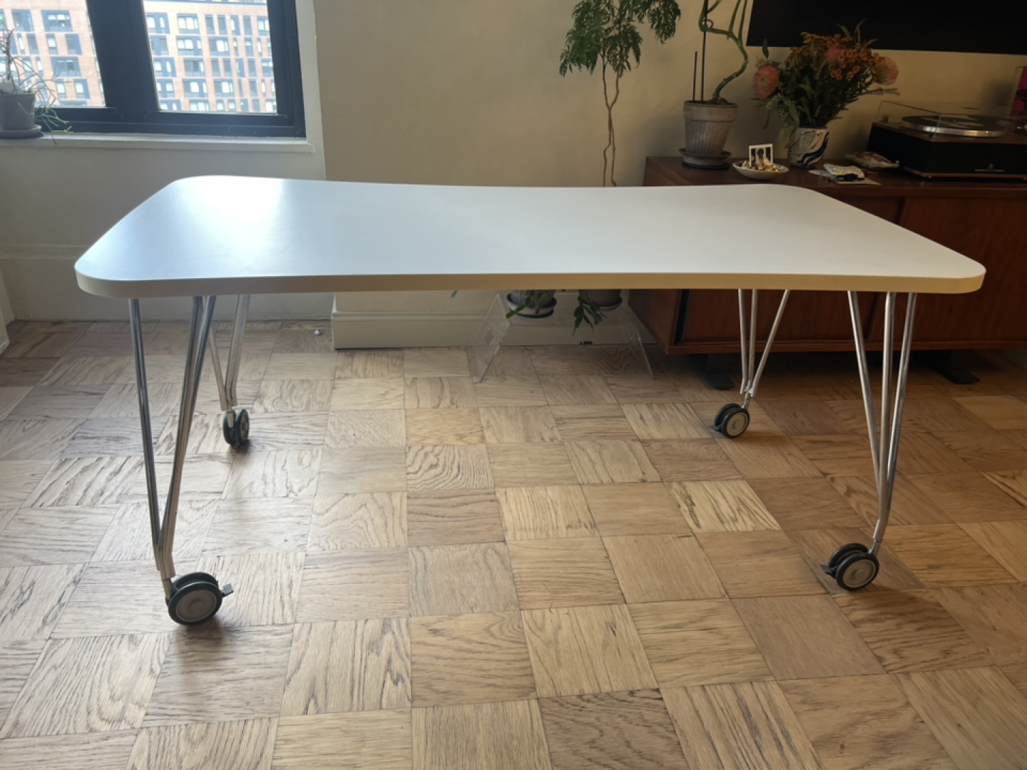 White Rolling Table