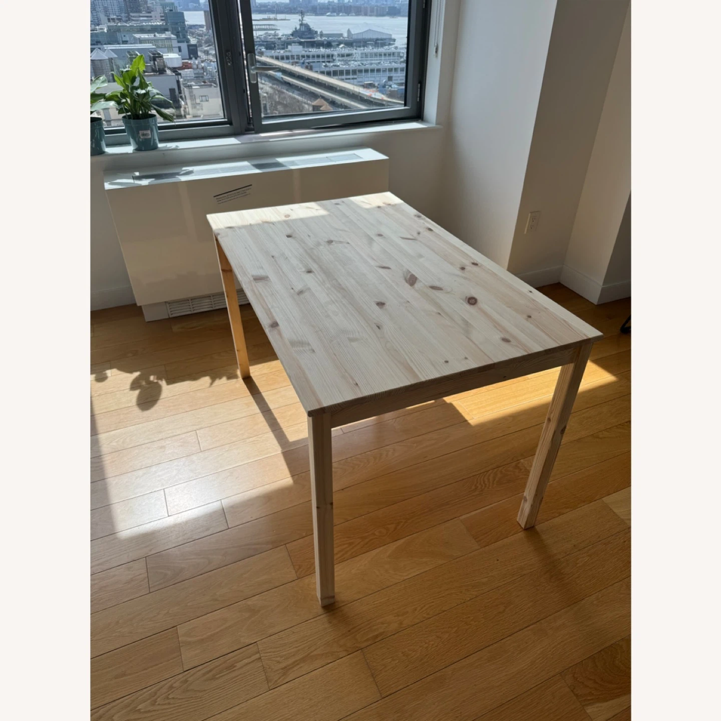 INGO table, 125 x 75 pine
