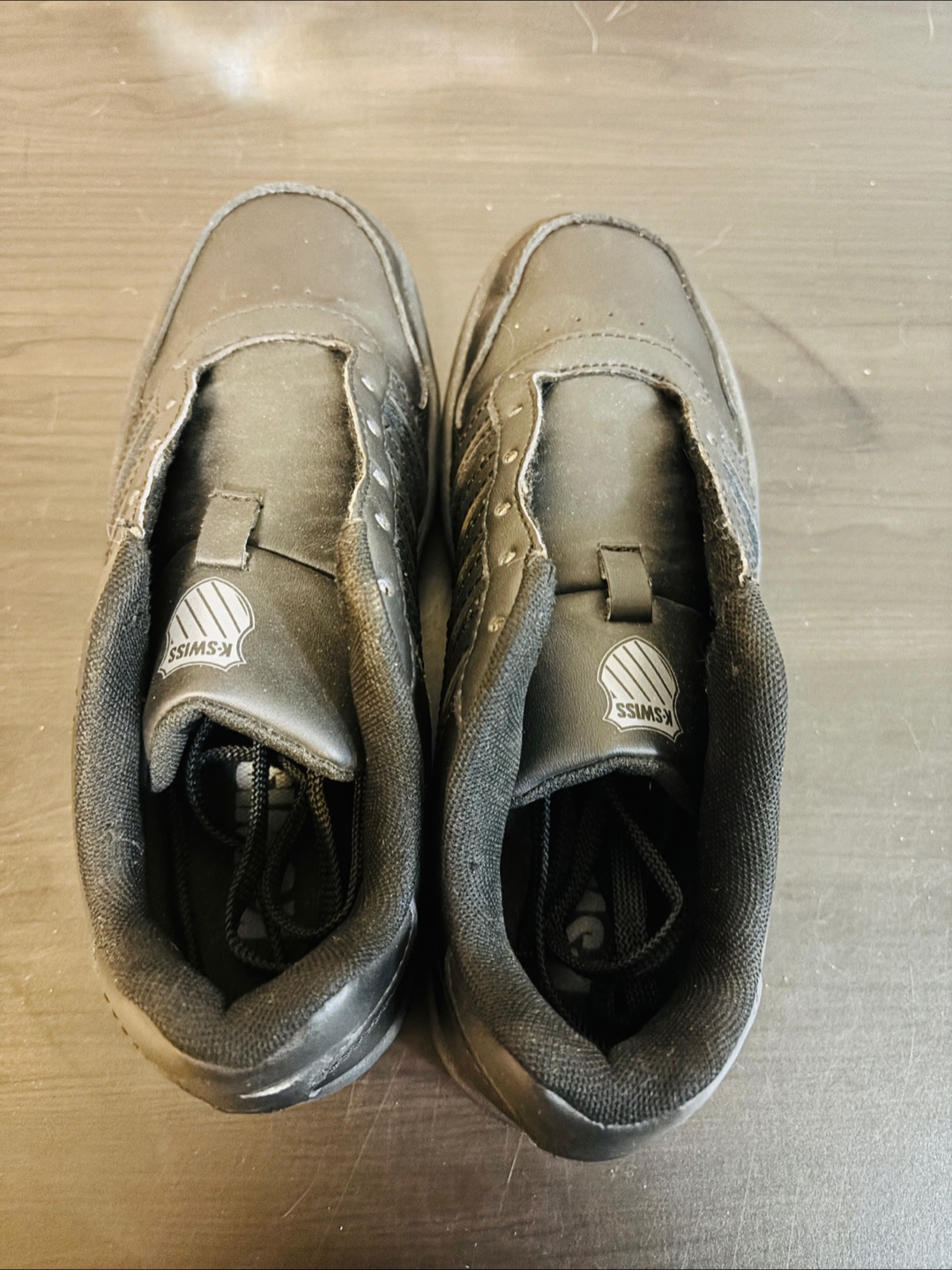 K-Swiss Black Leather Sneakers - Women🥕