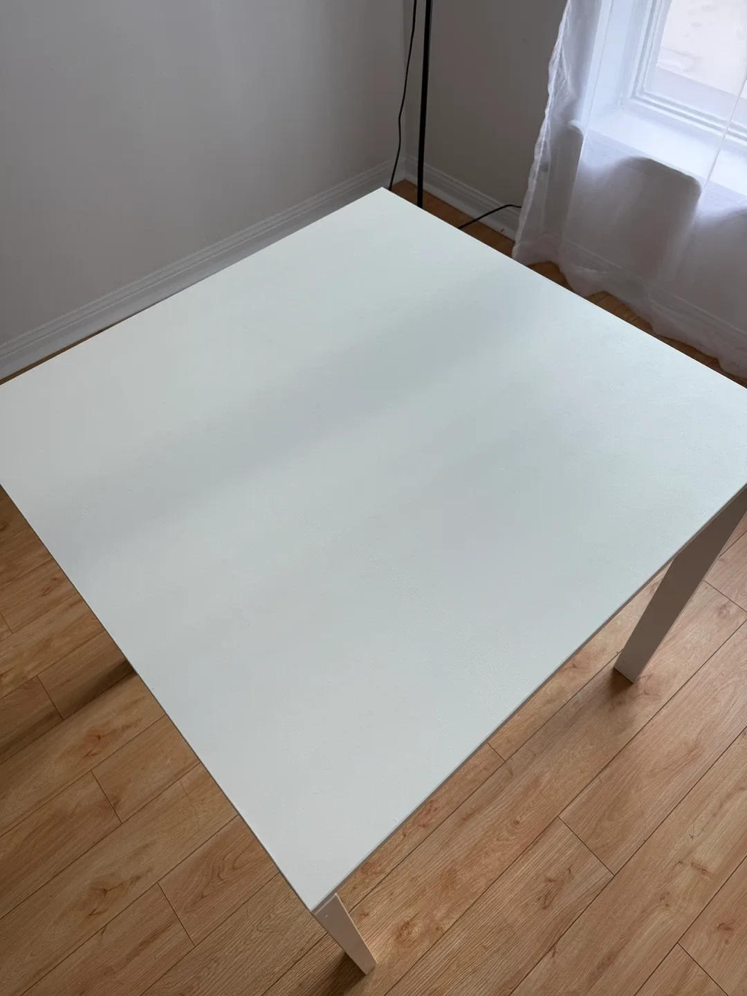MELLTORP white table + 4 stall image indicator(2)