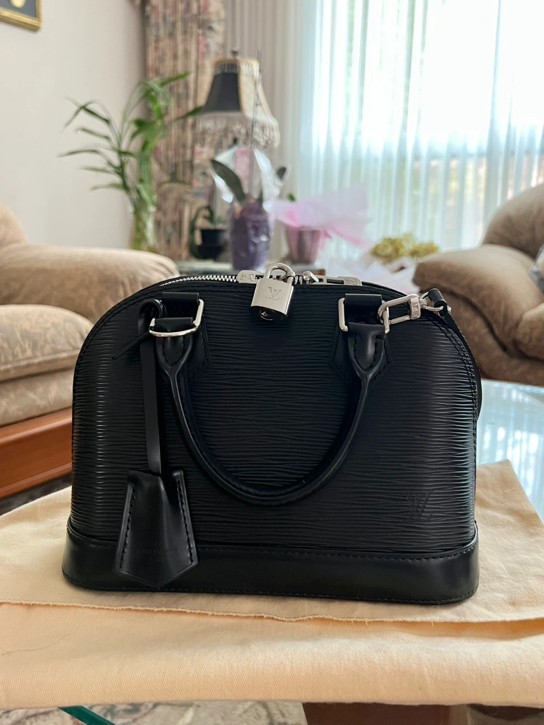 LV Alma BB Black Epi