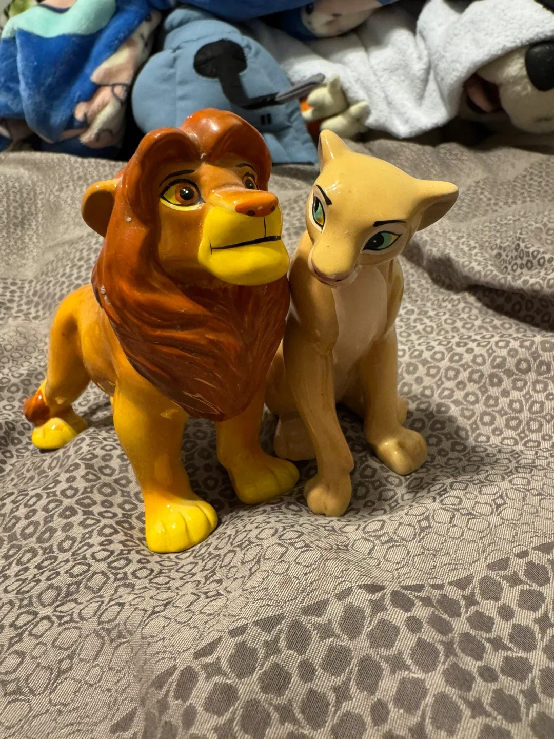 Lion King Simba & Nala Ceramic Figurines image indicator(2)