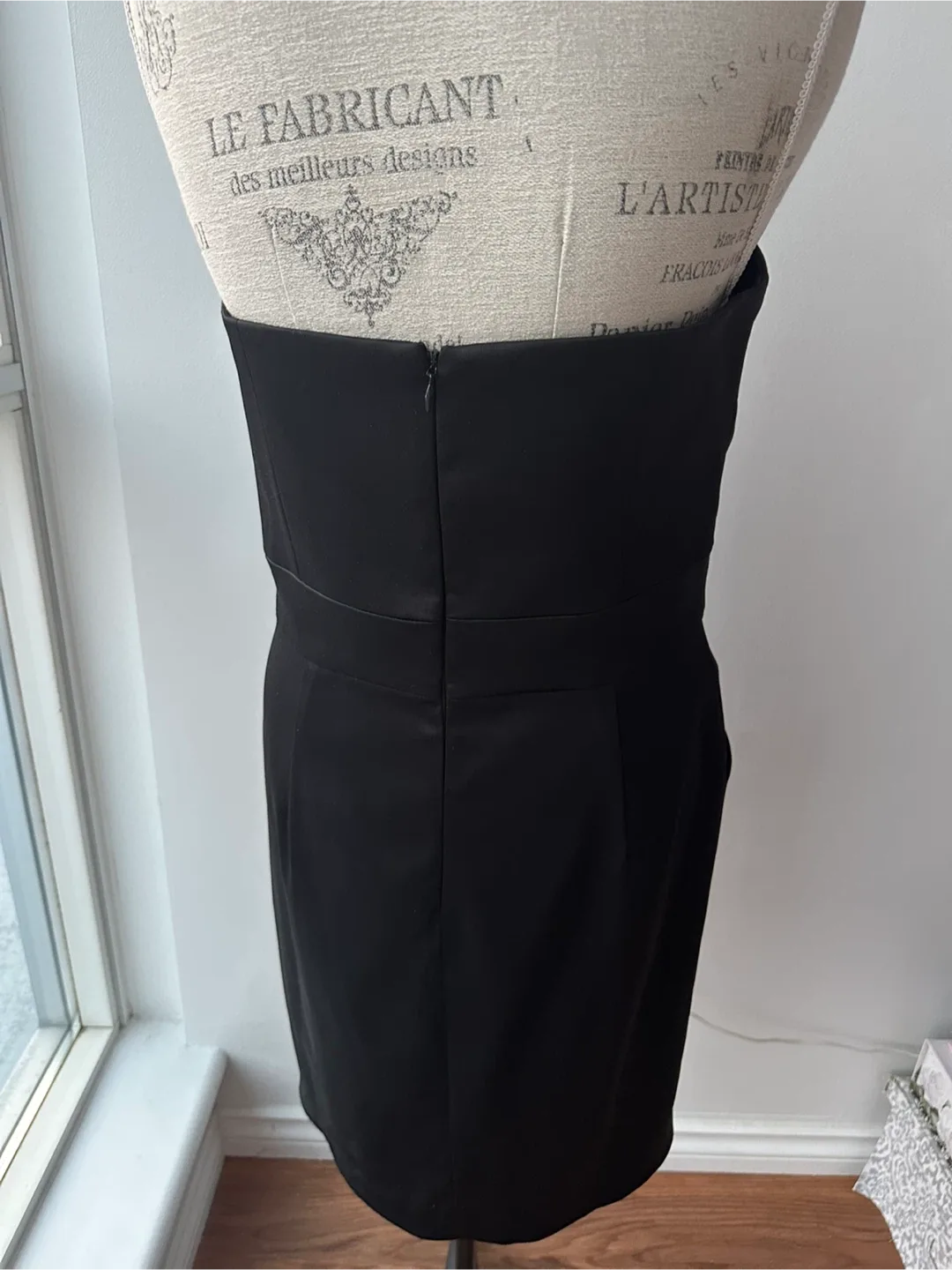 Black Strapless Dress image indicator(2)