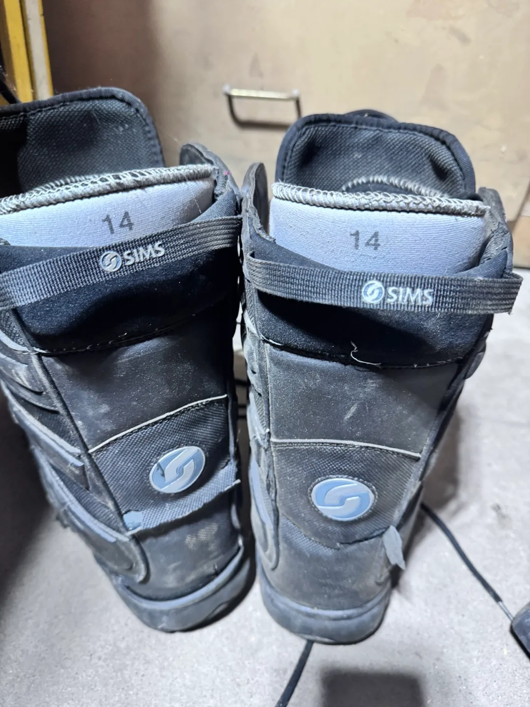 SIMS Snowboard Boots - Size 14 image indicator(2)