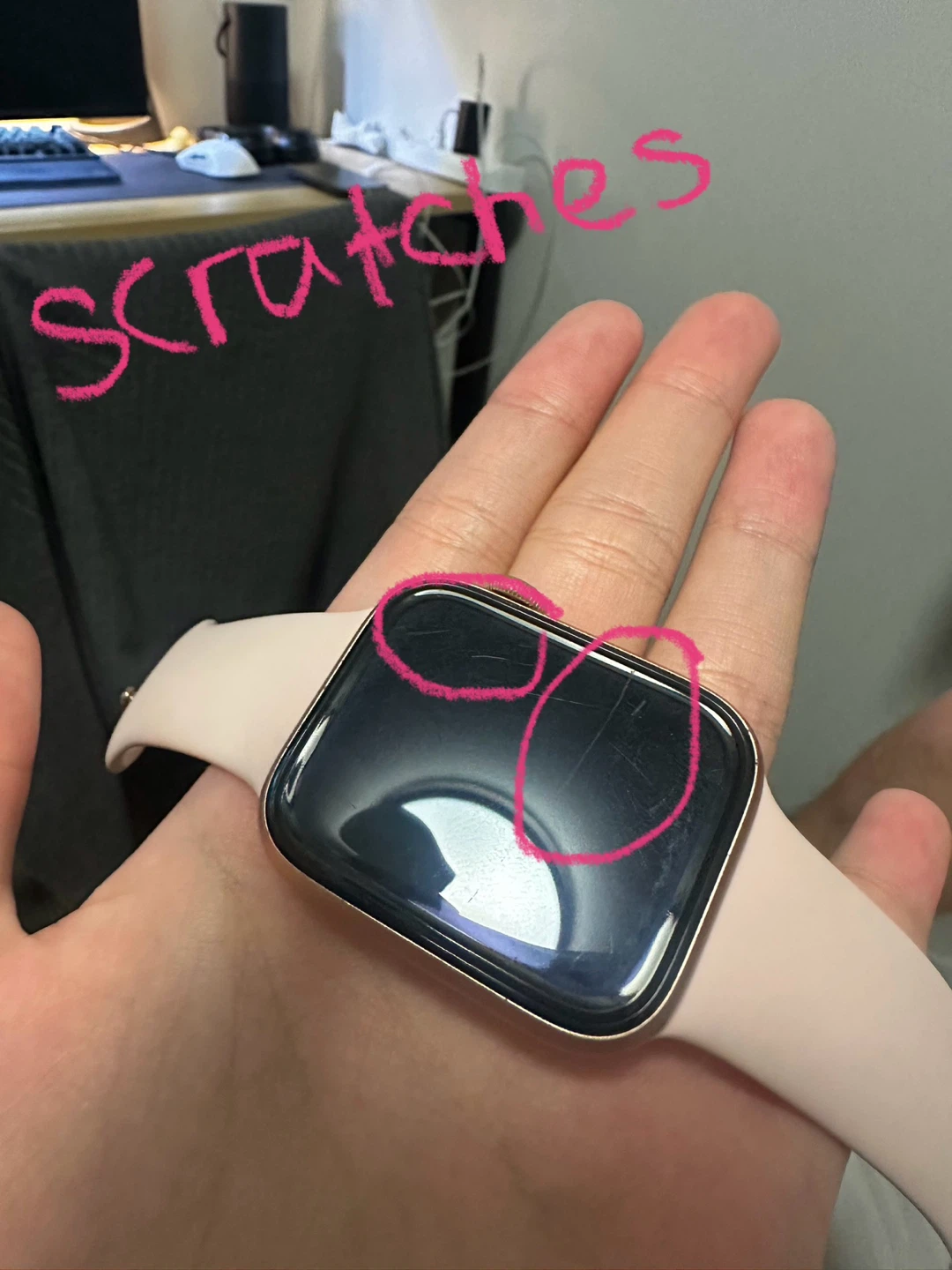 Apple watch series 4 - 44mm in rose gold - photo 3