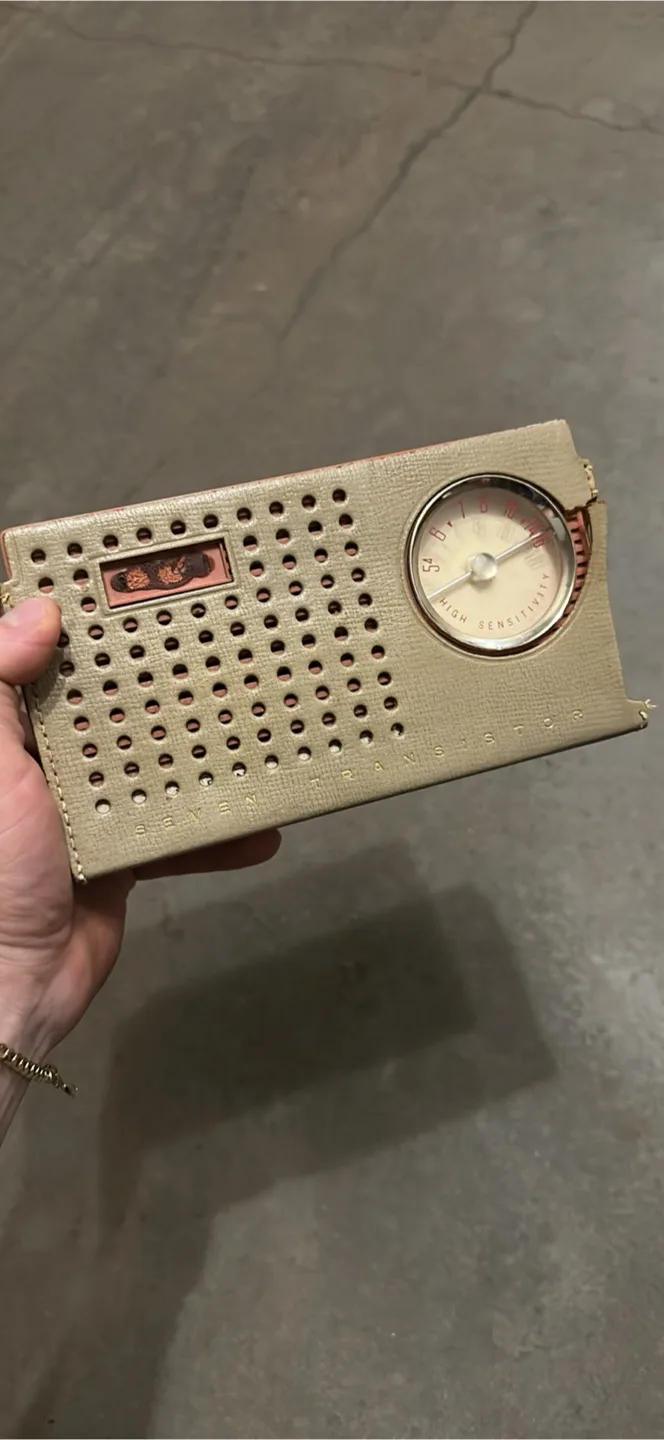 Vintage Seven Transistor Radio thumbnail