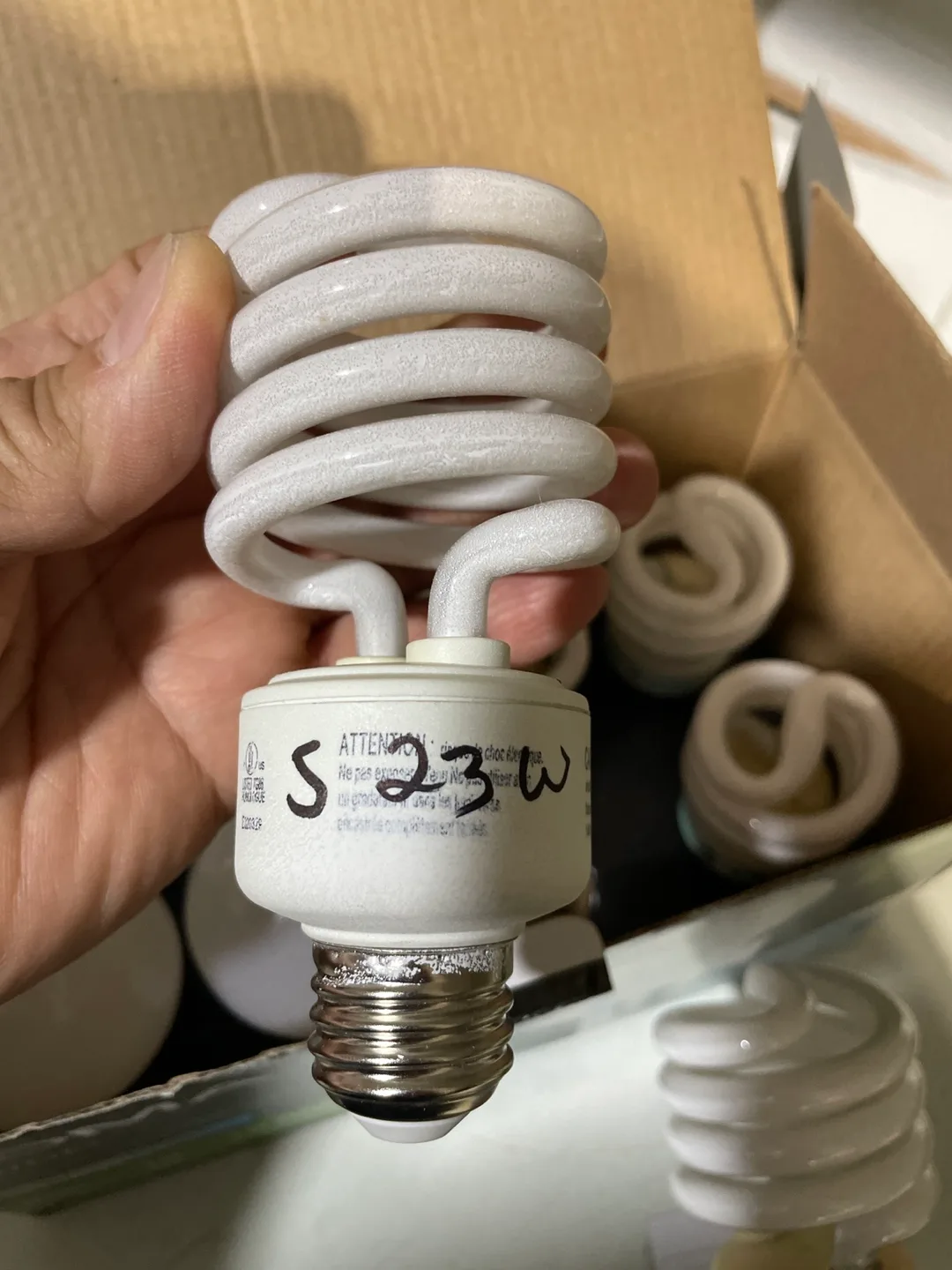 Mixed Philips Light Bulbs 🥕 image indicator(3)
