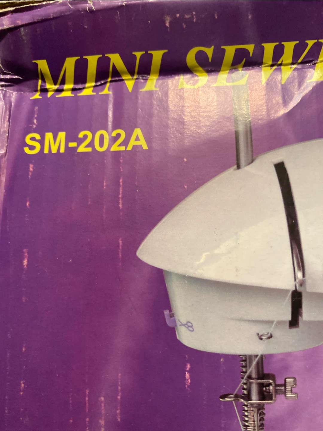 Mini Sewing Machine SM-202A - photo 2