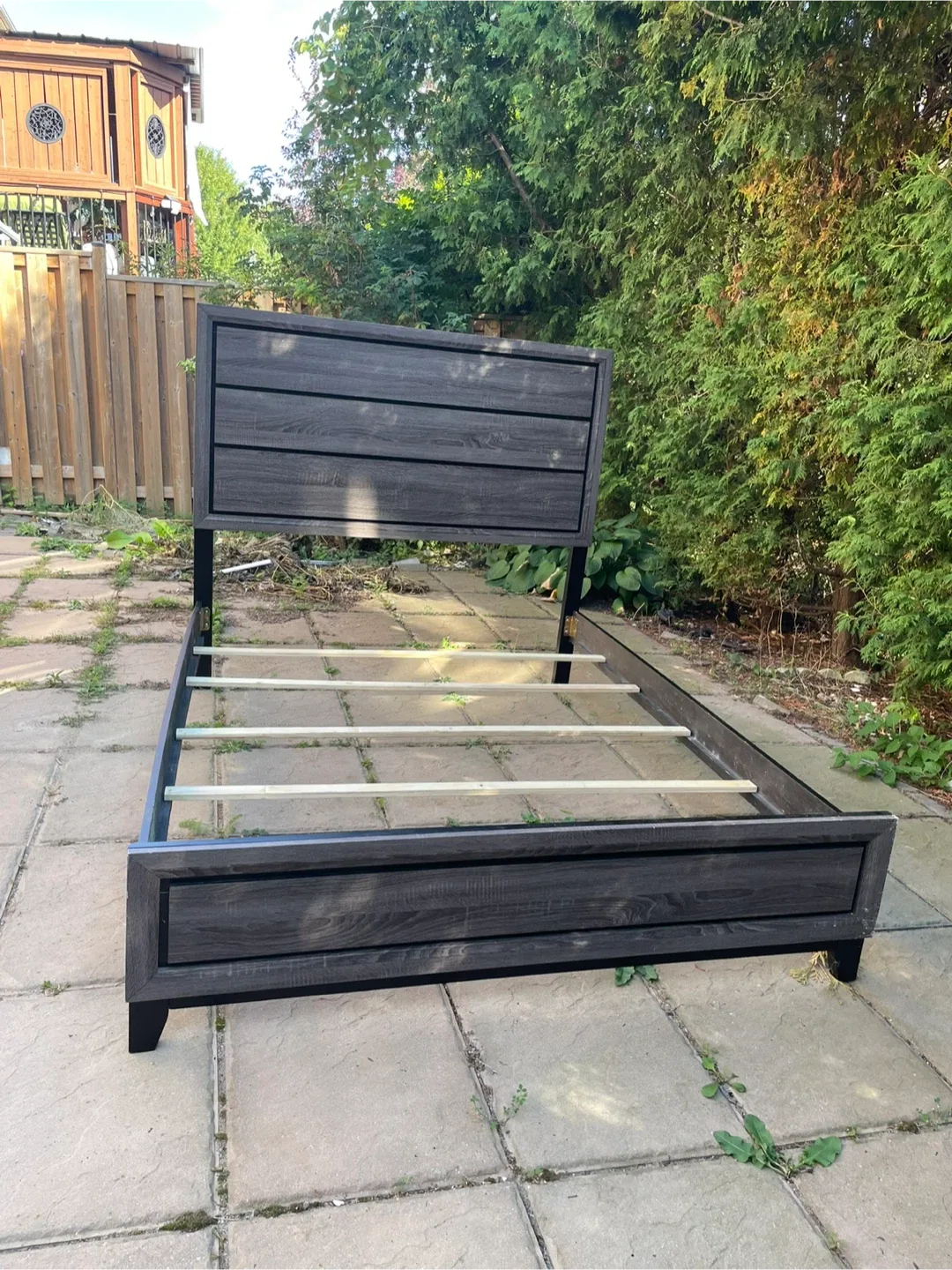 Queen Size Bed Frame image indicator(3)