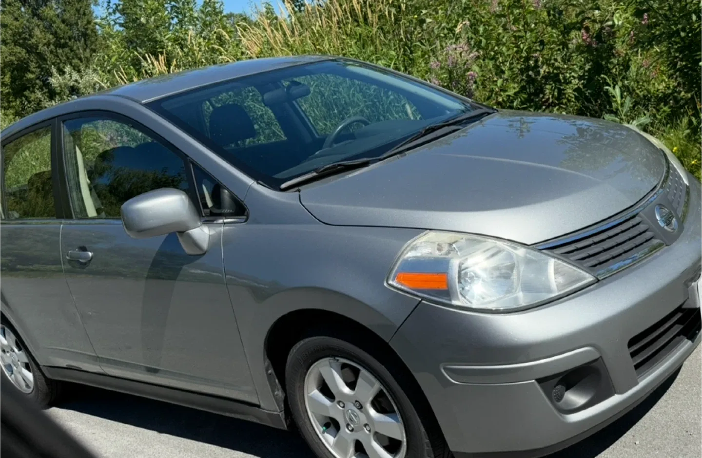 2008 Nissan Versa SL Sedan image indicator(6)
