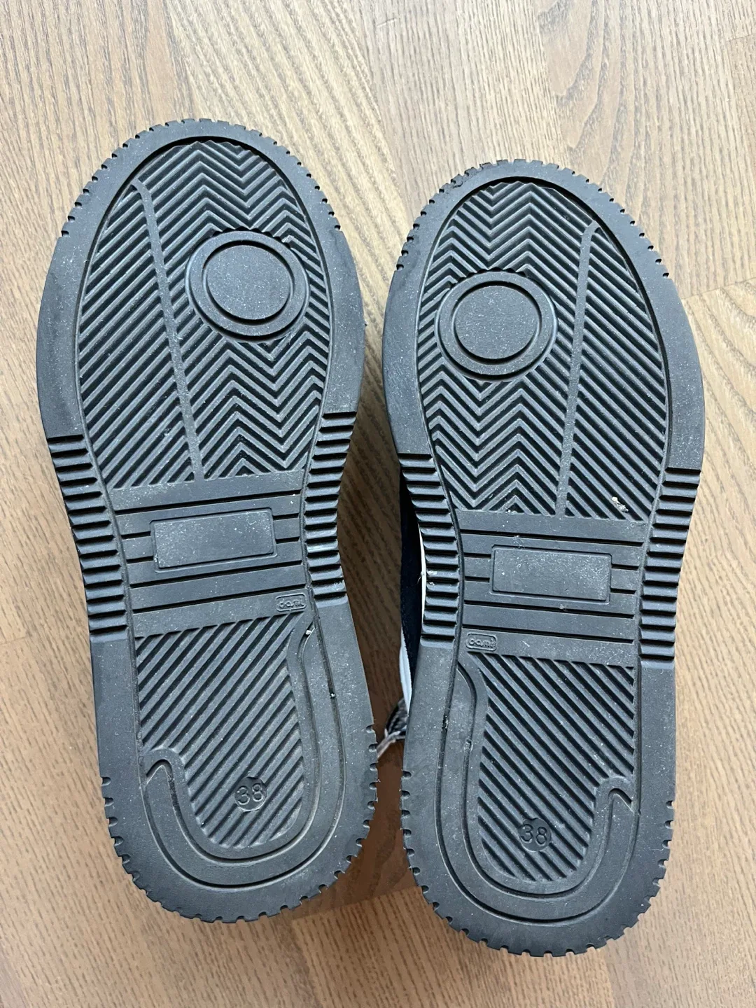 Mimosa Couture Sneakers - Size 38 image indicator(4)