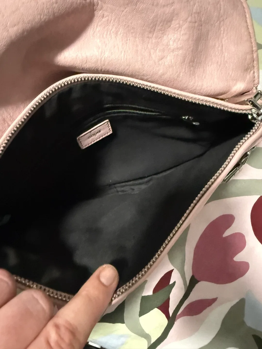 Colab Pink Crossbody Bag image indicator(4)