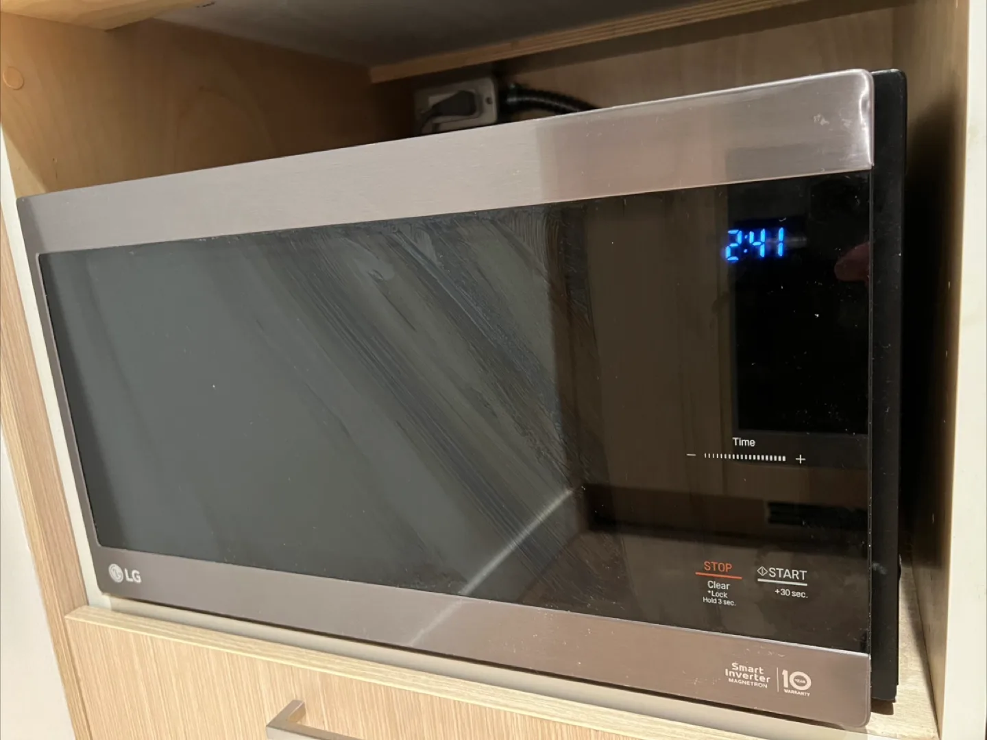 LG Microwave thumbnail
