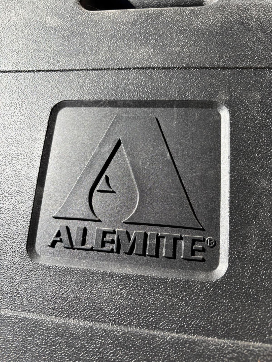 New Alemite Battery Grease Gun Kit - photo 2