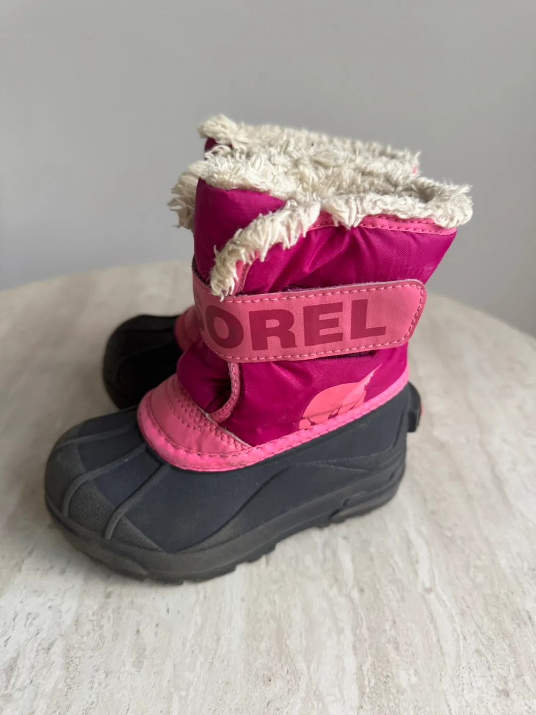 Sorel  toddler snow boots - Size 8 image indicator(2)