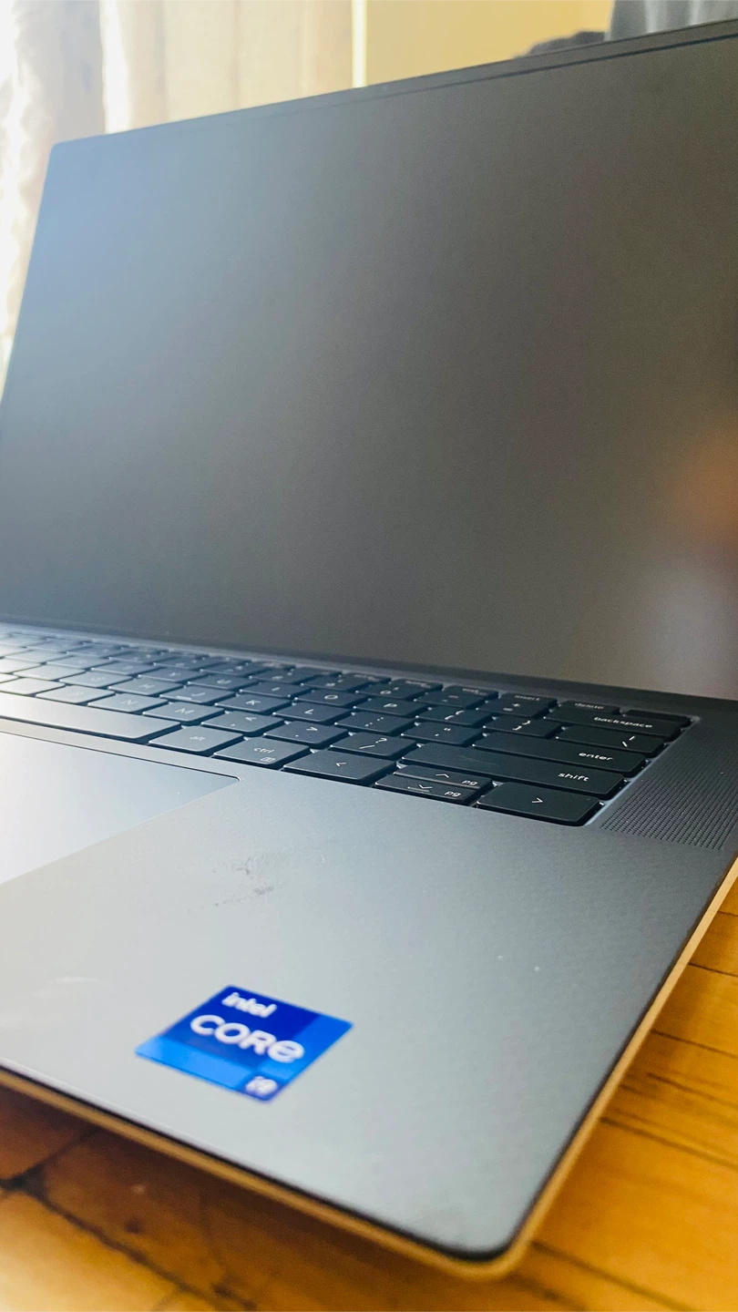 Dell XPS 15 9510 Laptop - photo 4
