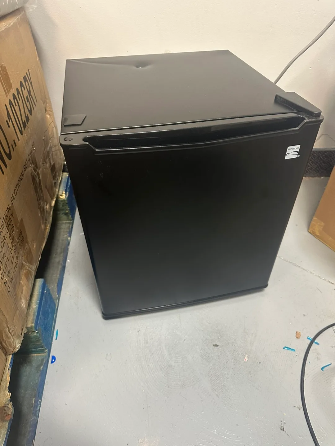 Kenmore Compact Mini Fridge - Black thumbnail