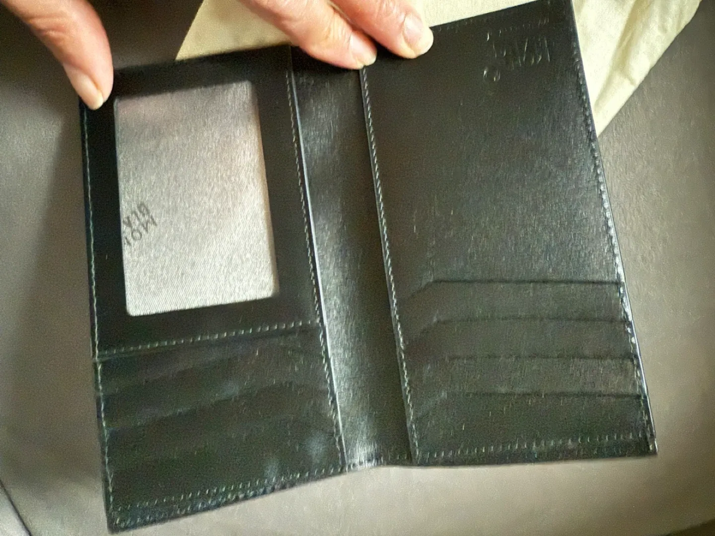 Montblanc Black Leather Wallet image indicator(4)