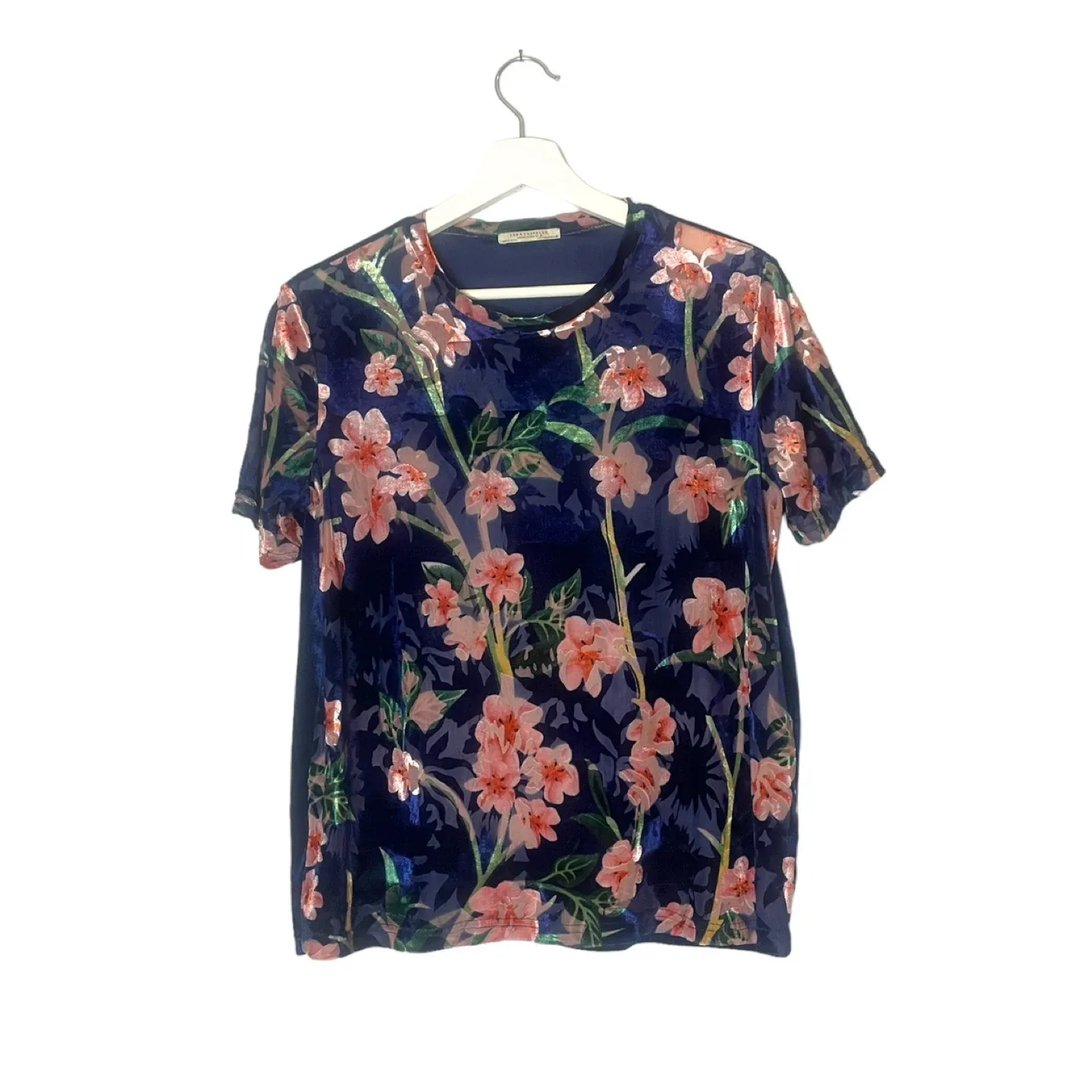 Zara Velvet Floral T-shirt Blouse Size Medium thumbnail