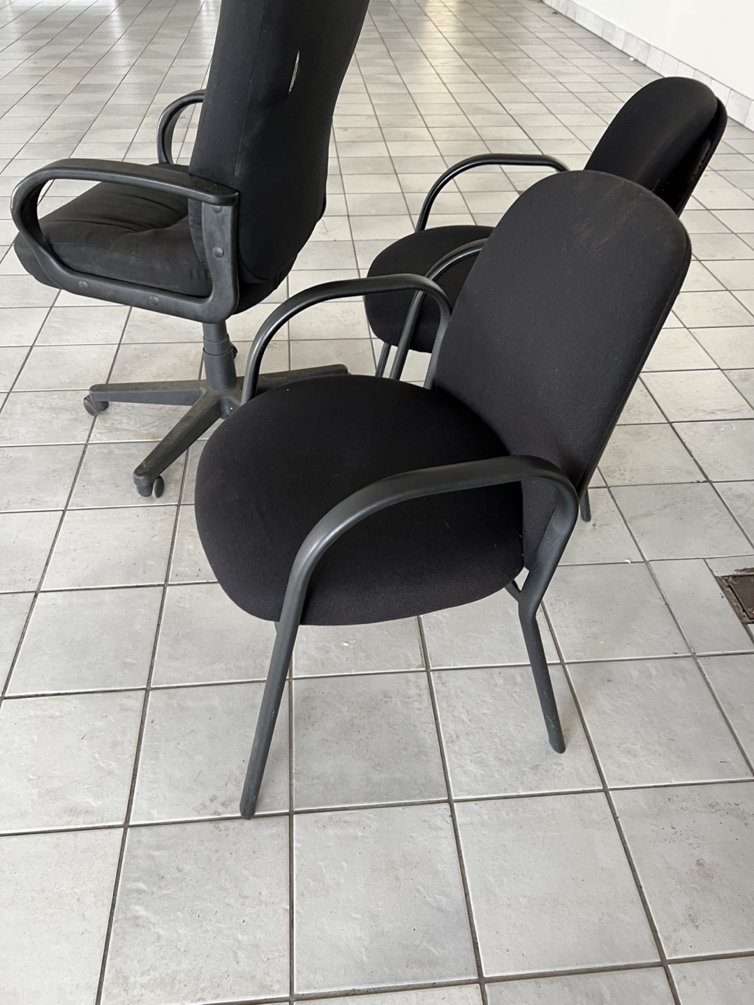 Black Office/Waiting Room Chairs - Set of 5