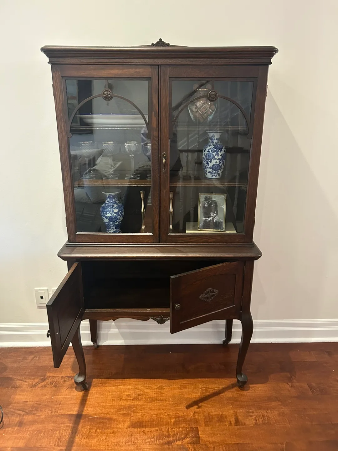 Antique Dark Wood China Cabinet image indicator(5)