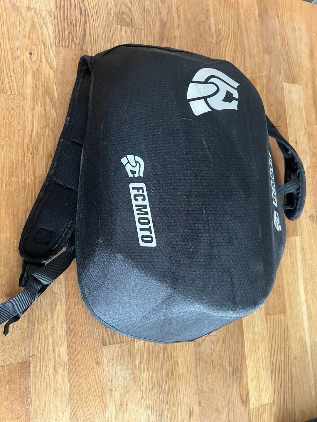Motorcycle Backpack thumbnail