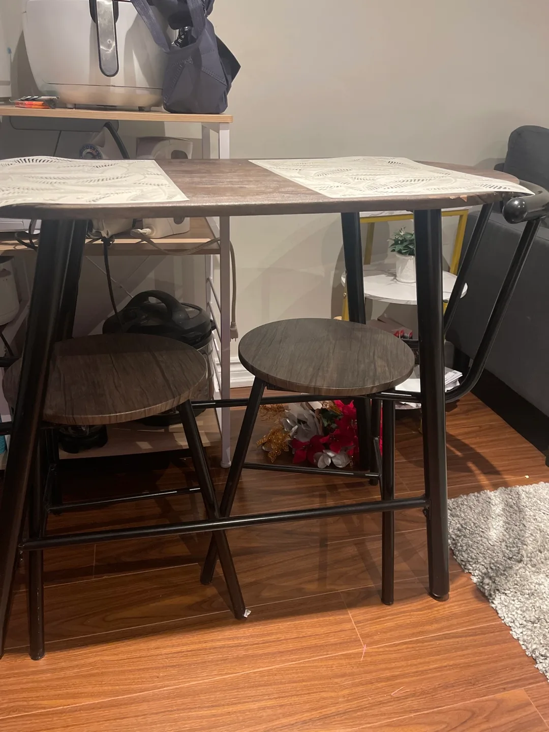 Dining Table with 2 Stools image indicator(3)