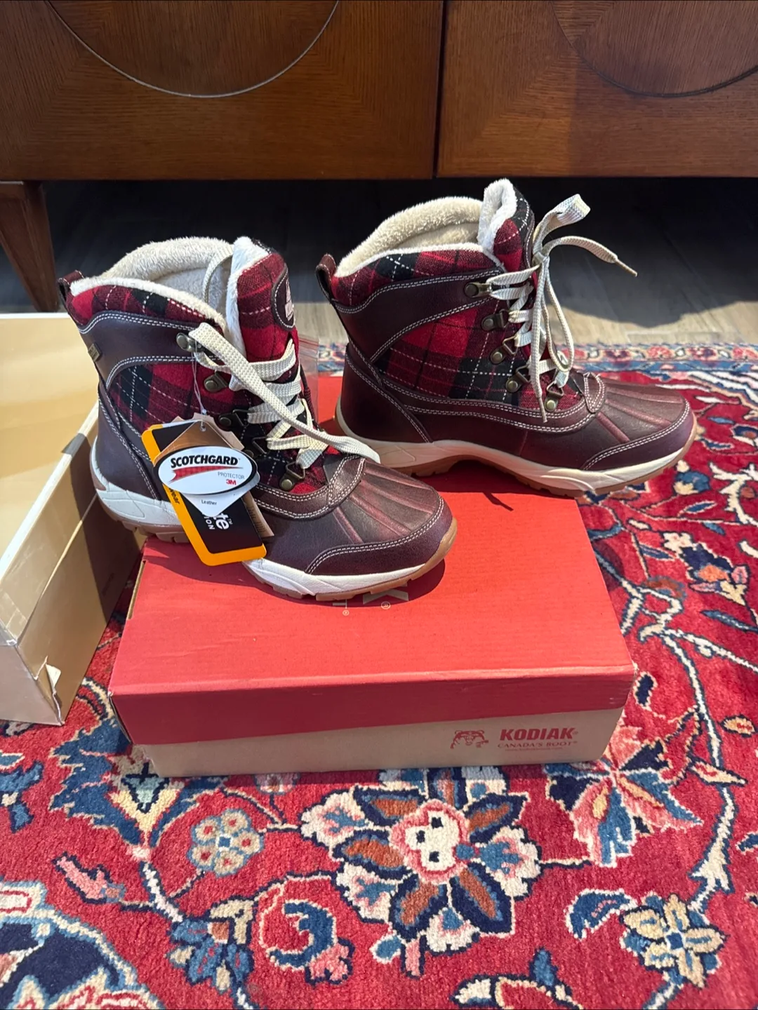 Kodiak Canada's Boot Plaid Winter Boots thumbnail