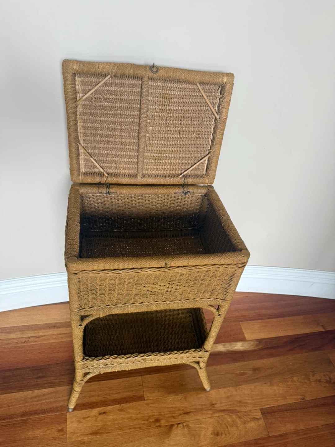 Wicker Storage Side Table - photo 5