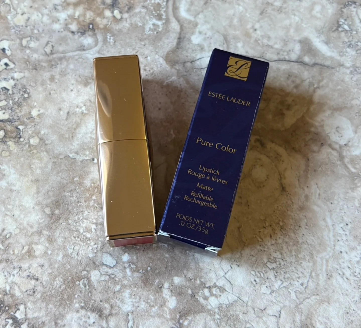 Estée Lauder Pure Colour Lipstick - Captivated image indicator(2)