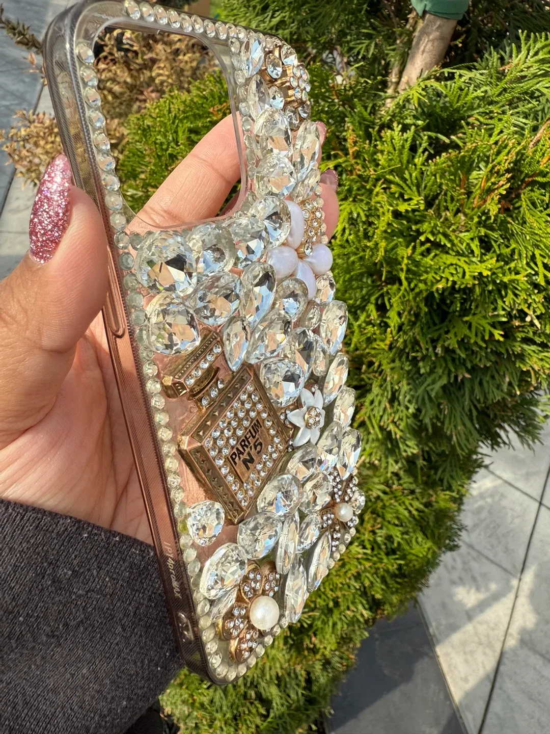 IPhone 14 Pro Max bling case 🥕 image indicator(2)