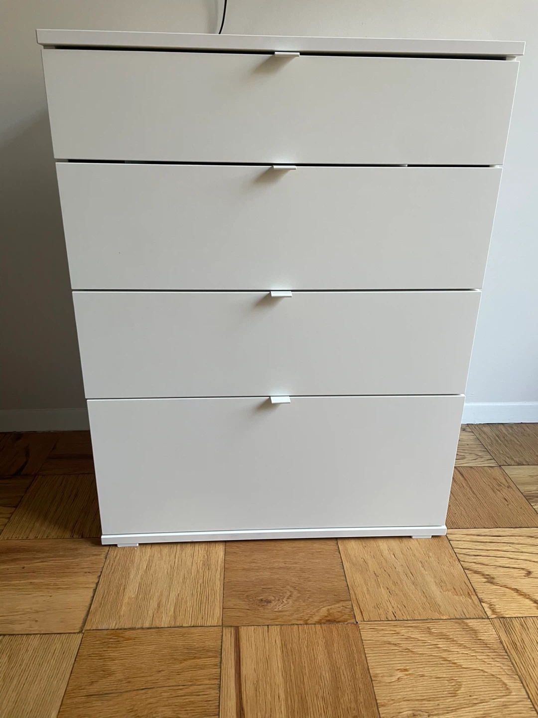 IKEA VIHALS White 4-Drawer Chest