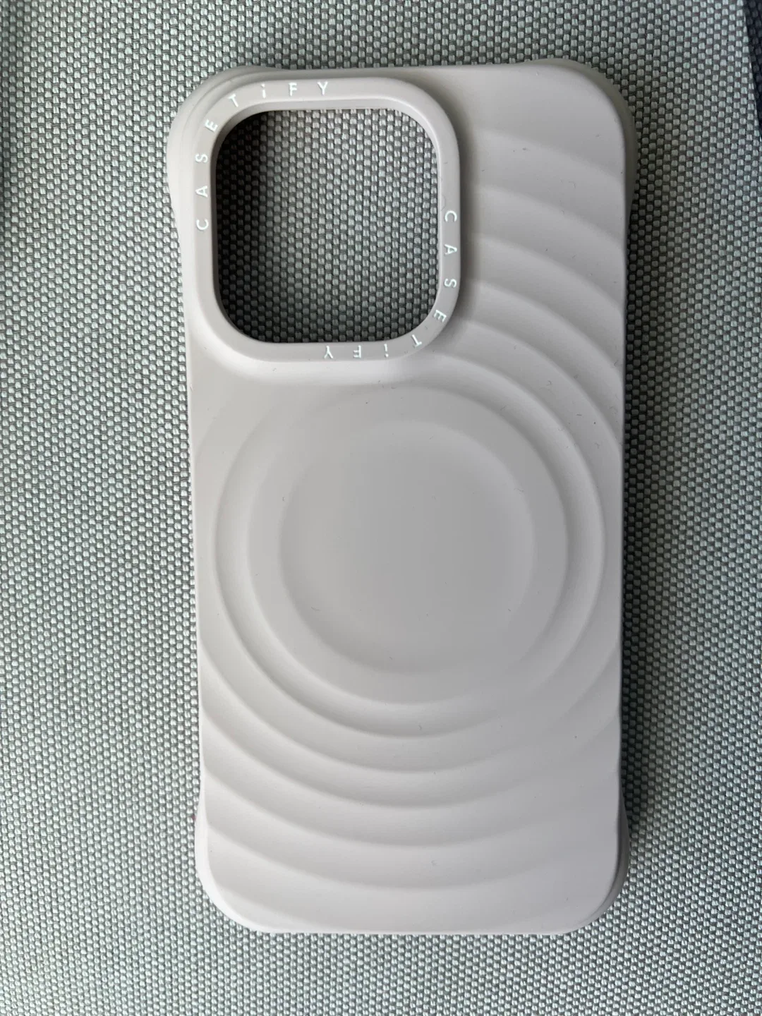 Unlocked iPhone 14 Pro Deep Purple (512gb)+ Cases image indicator(3)