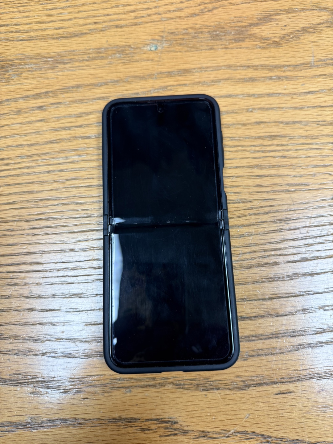 Used Samsung Galaxy Z Flip5 - 256GB Black - photo 5