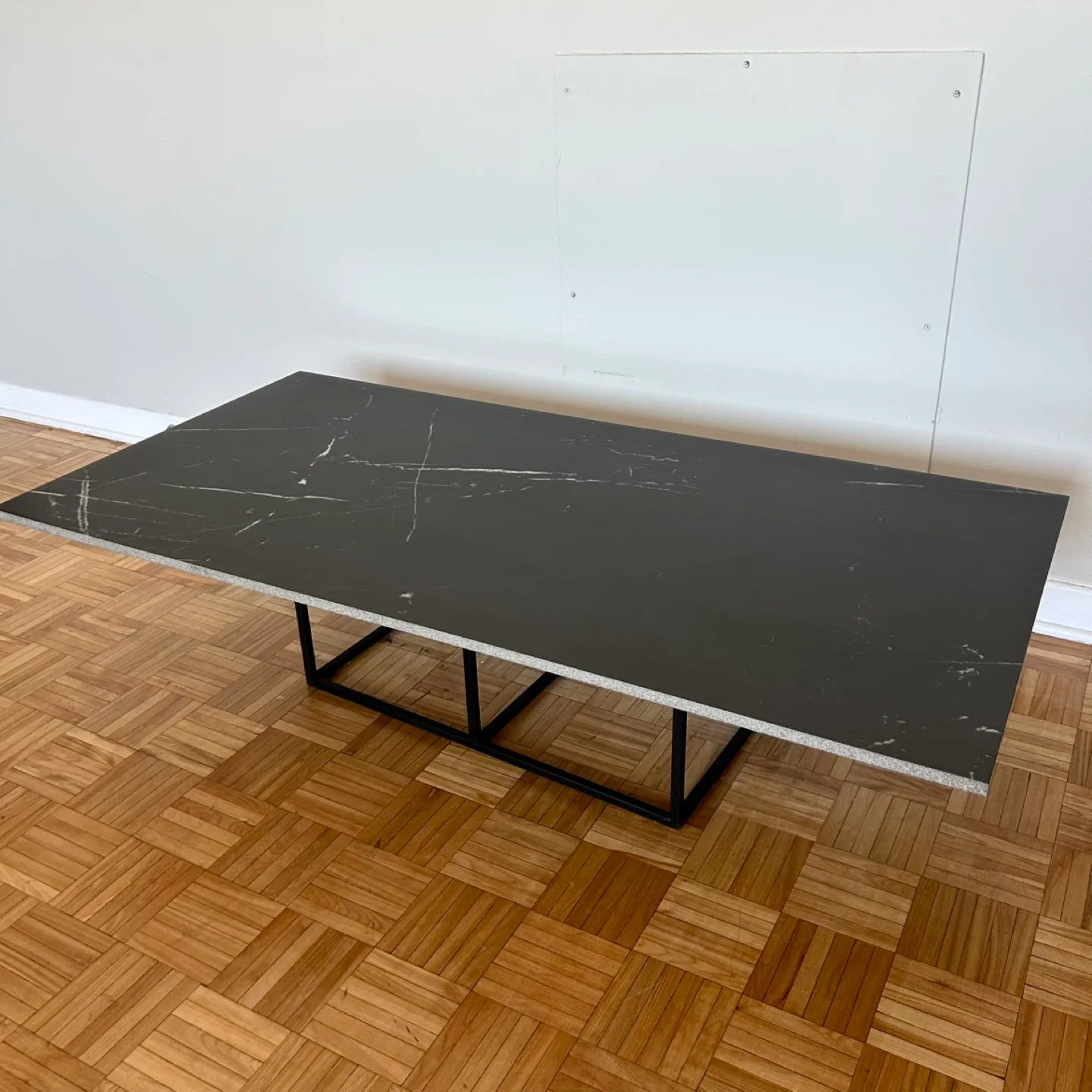 Black marble/ceramic coffee table 120cmx60cm image indicator(3)