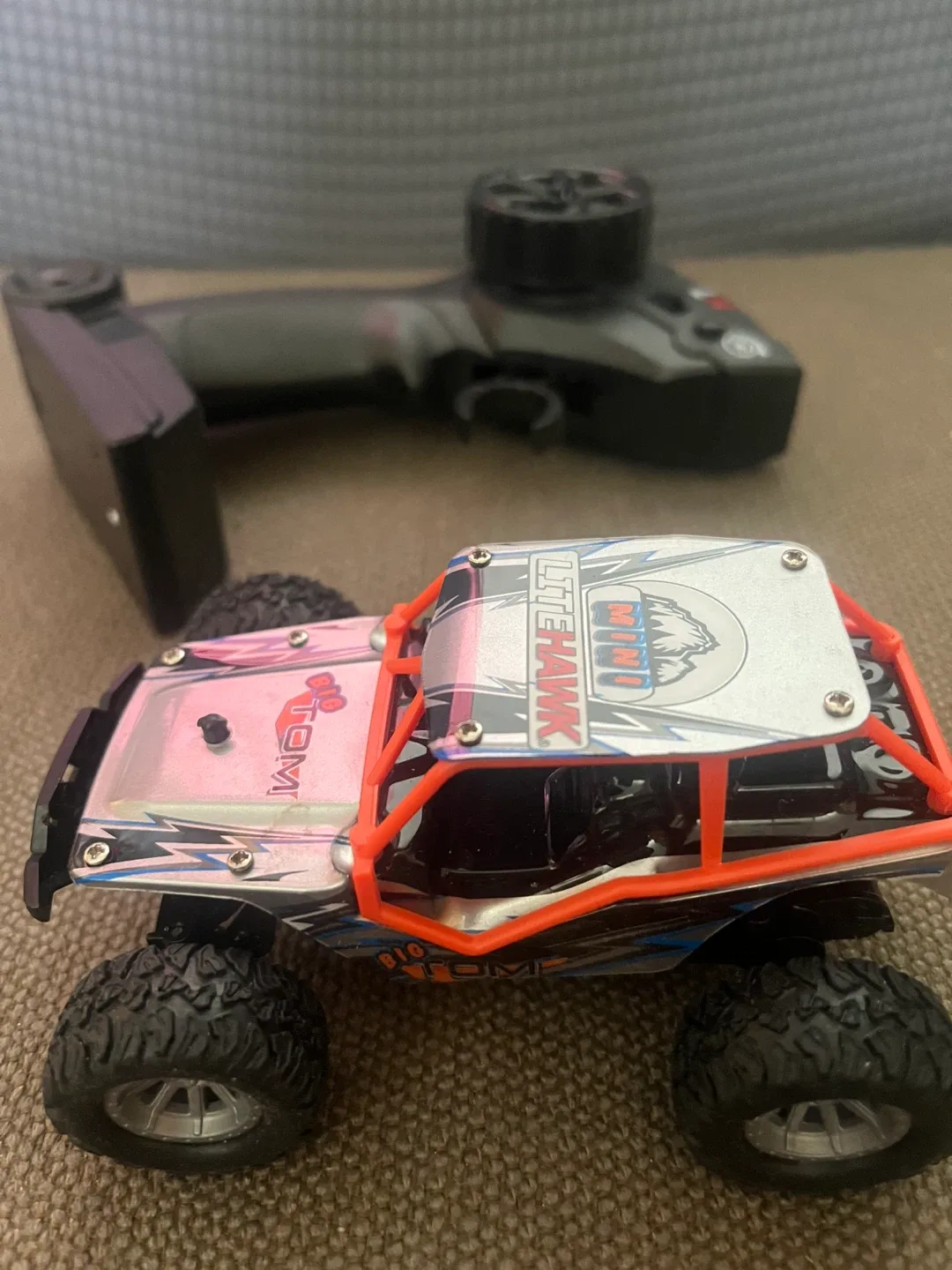 New Litehawk Mini Big Tom RC Truck image indicator(2)