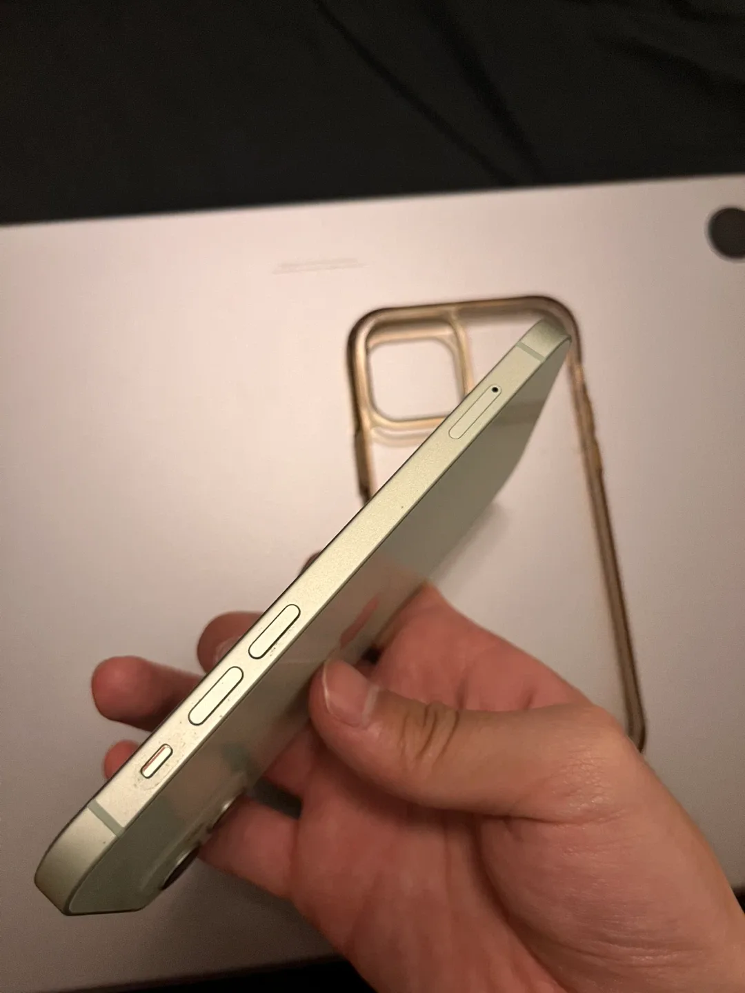 iPhone 12 64GB (86% battery health) image indicator(7)