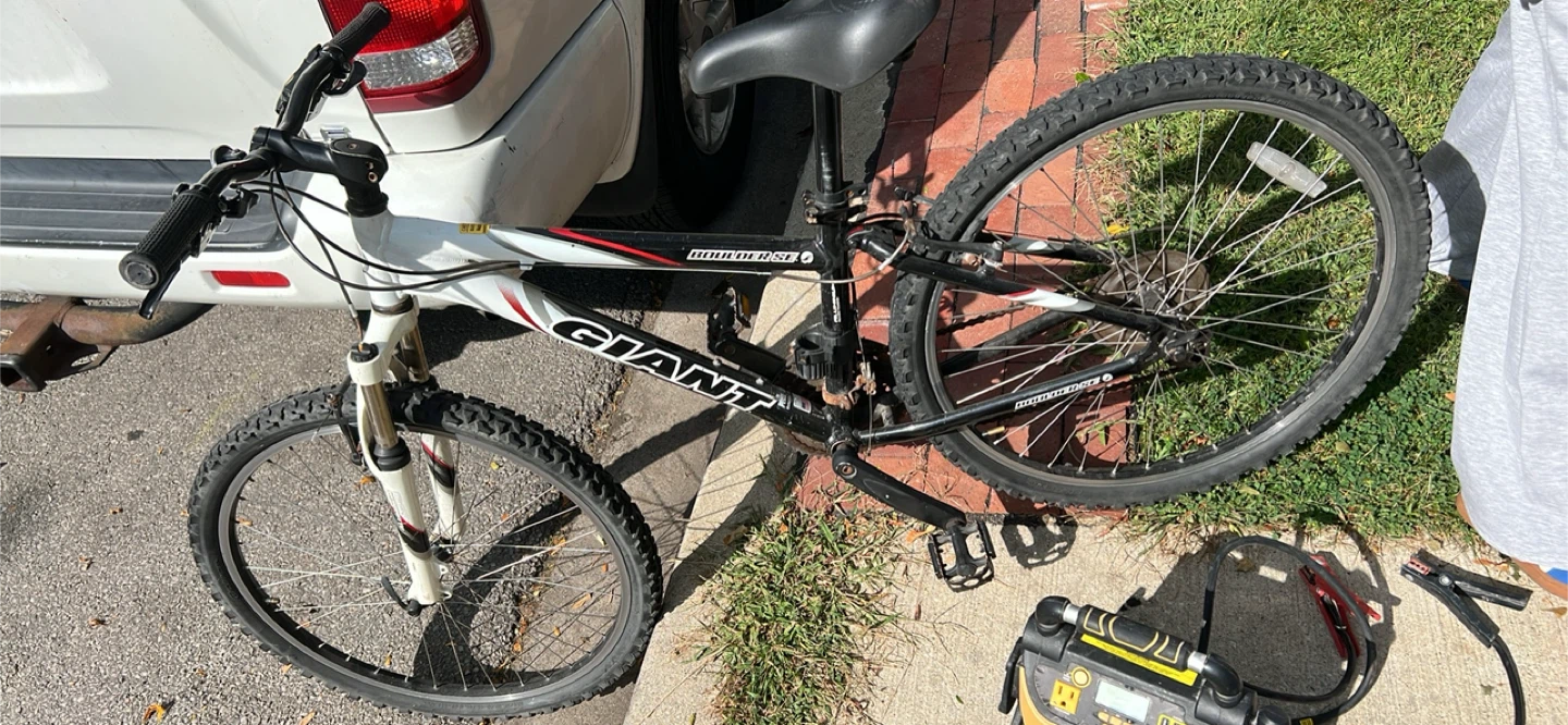 Giant Boulder SE Mountain Bike