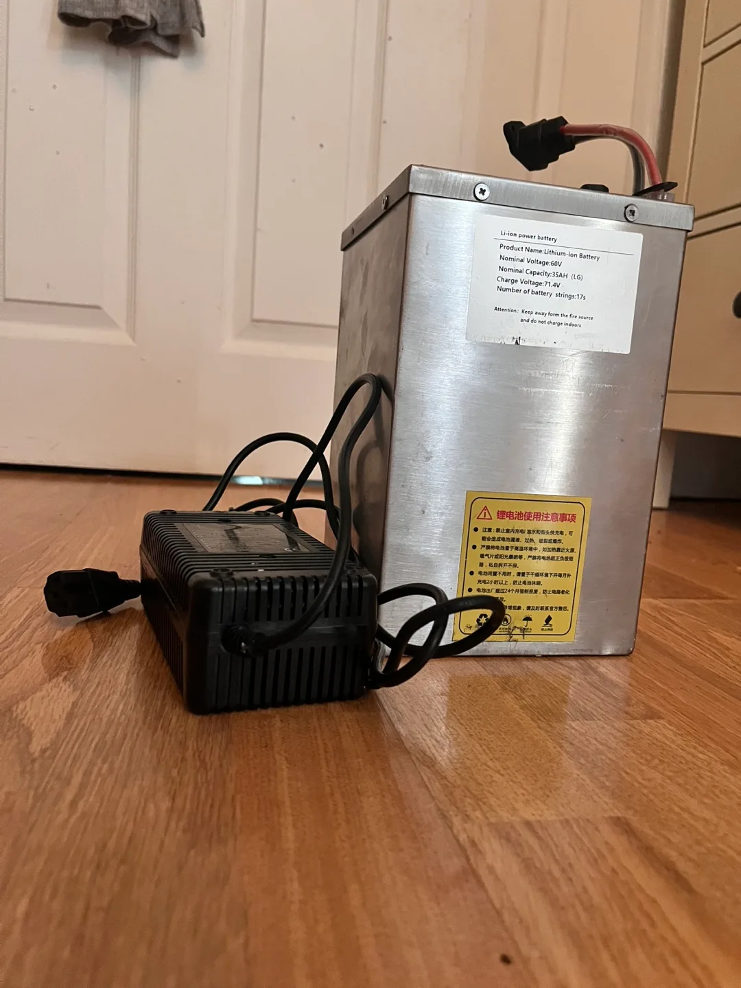 Li-ion Power Battery 60V image indicator(4)