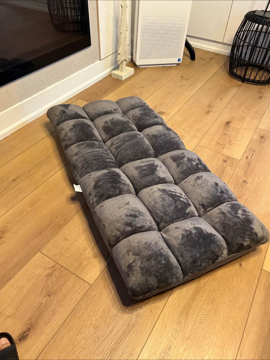 Giantex Gaming Chair Floor with Back Support image indicator(4)