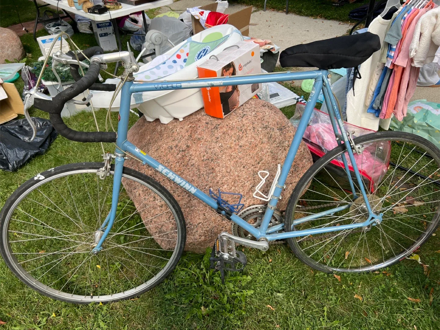 Schwinn World Sport Road Bike thumbnail